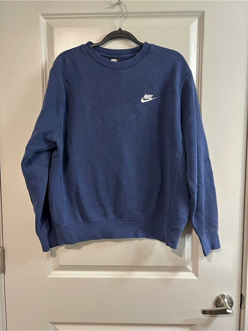 Nike Men's Navy Blue Crewneck Sweatshirt with White Logo